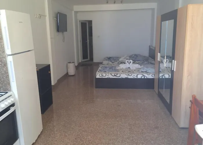 Casa Inflorita * Észak-Eforie